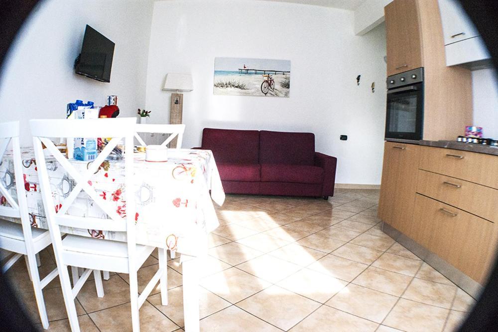 Chiara'S Home Μπρίντιζι Εξωτερικό φωτογραφία